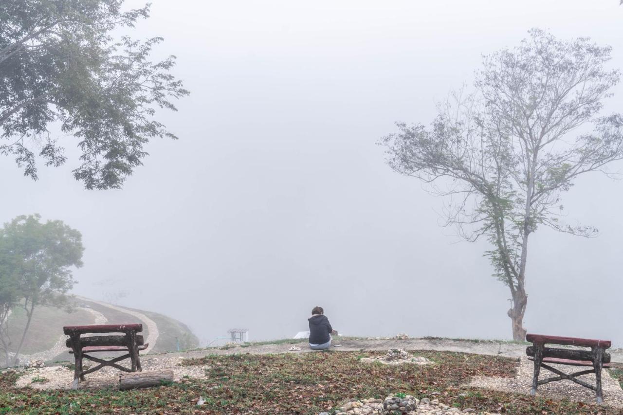לינה וארוחת בוקר Nan Waterside Hong Bon Nern מראה חיצוני תמונה